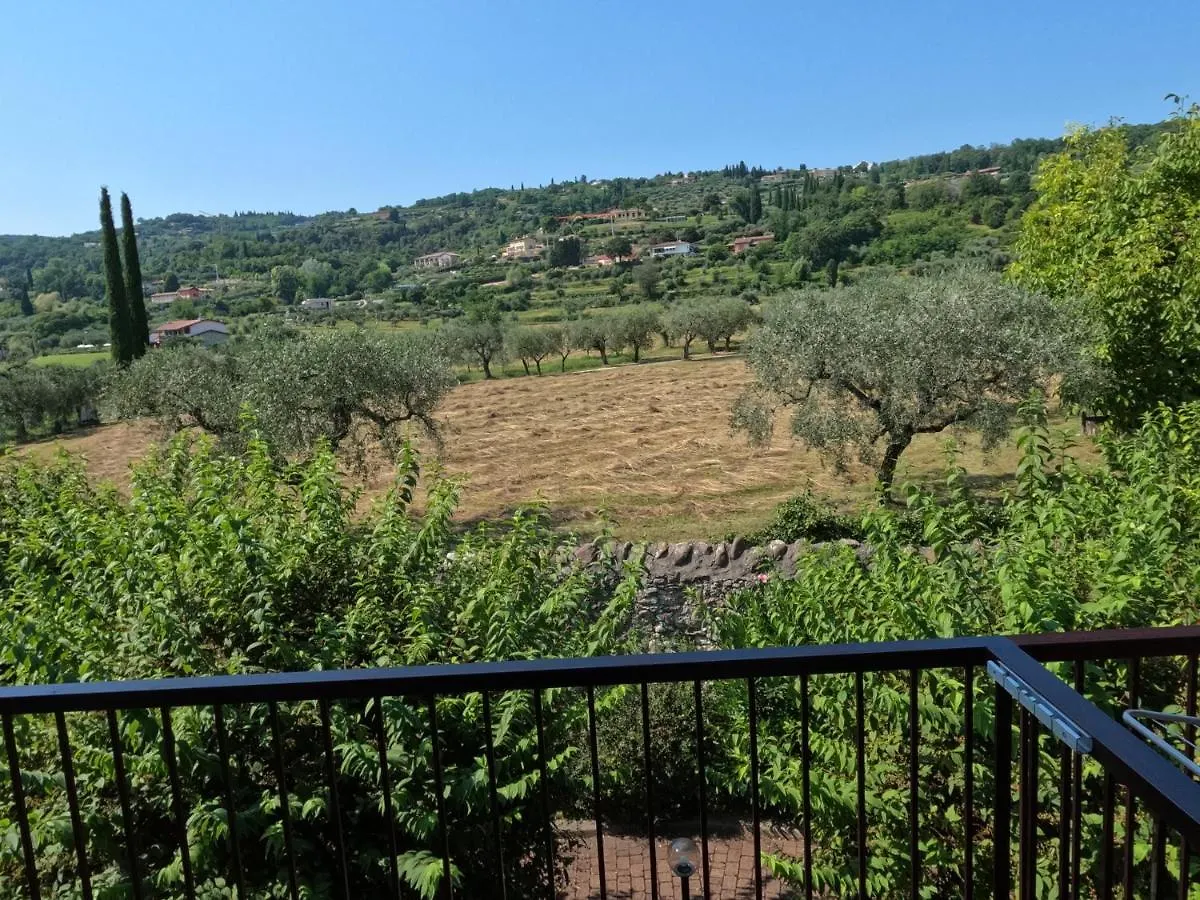 Apartment Residence Con Piscina A Garda